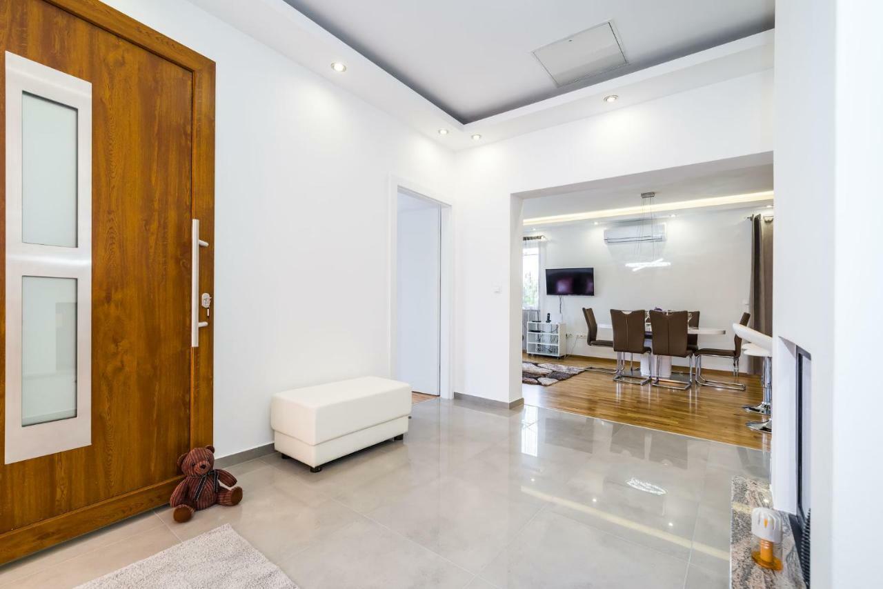 Apartment Newcity Novigrad  Екстер'єр фото