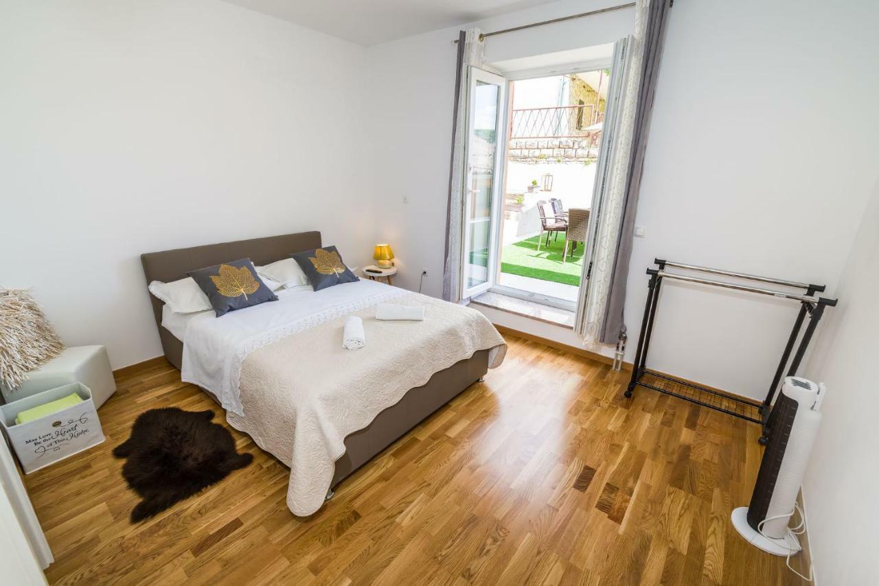 Apartment Newcity Novigrad  Екстер'єр фото