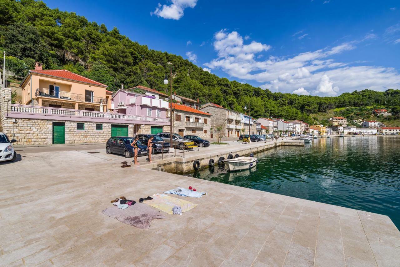 Apartment Newcity Novigrad  Екстер'єр фото