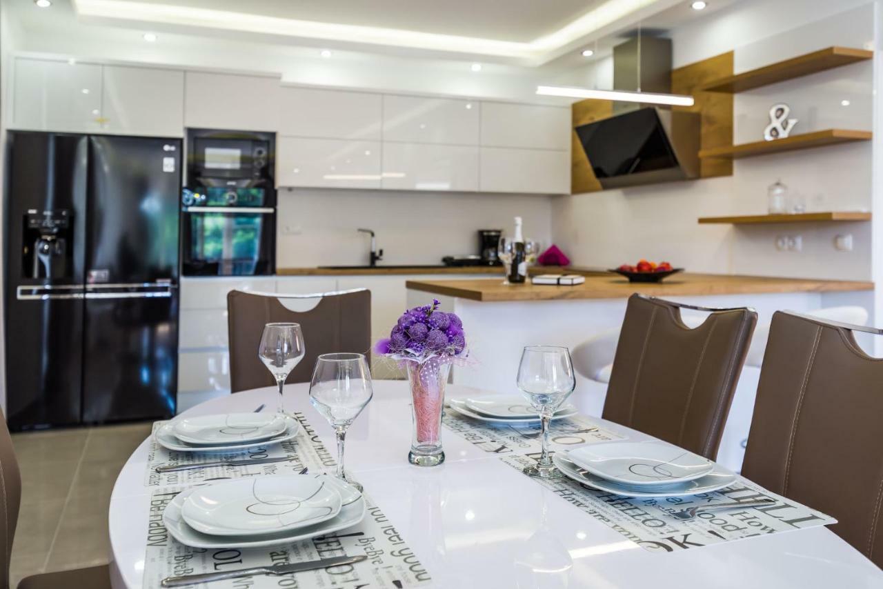 Apartment Newcity Novigrad  Екстер'єр фото