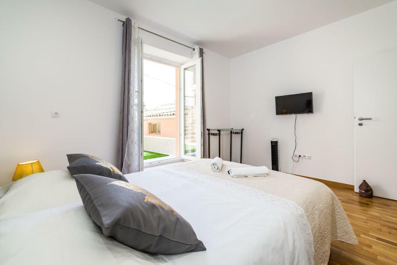 Apartment Newcity Novigrad  Екстер'єр фото